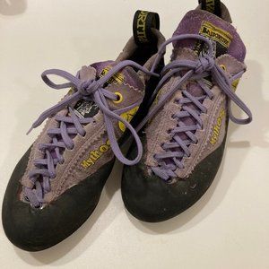 La Sportiva Mythos Rock Climbing Shoes, W8.5